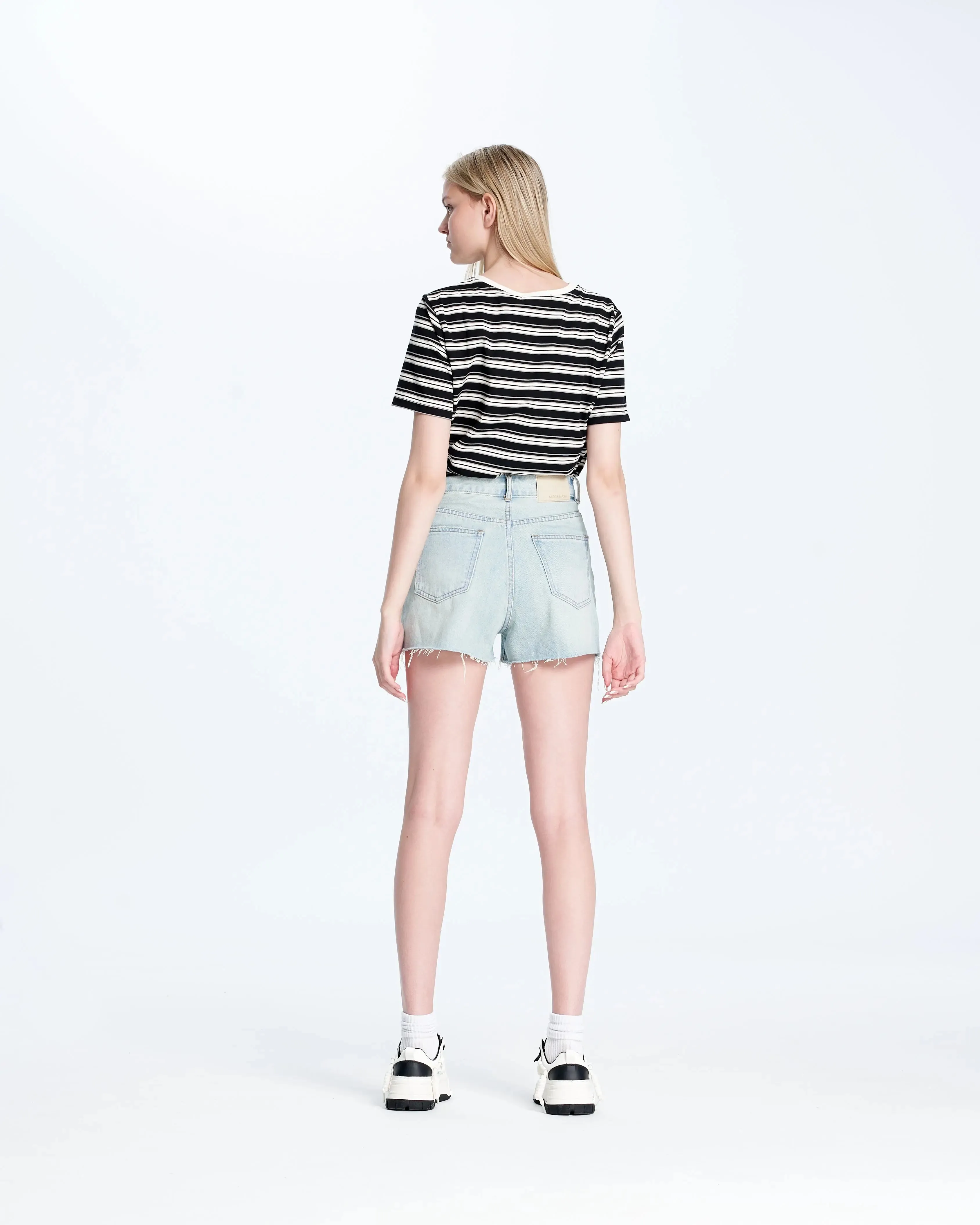 HZ8863 Distressed Denim Shorts