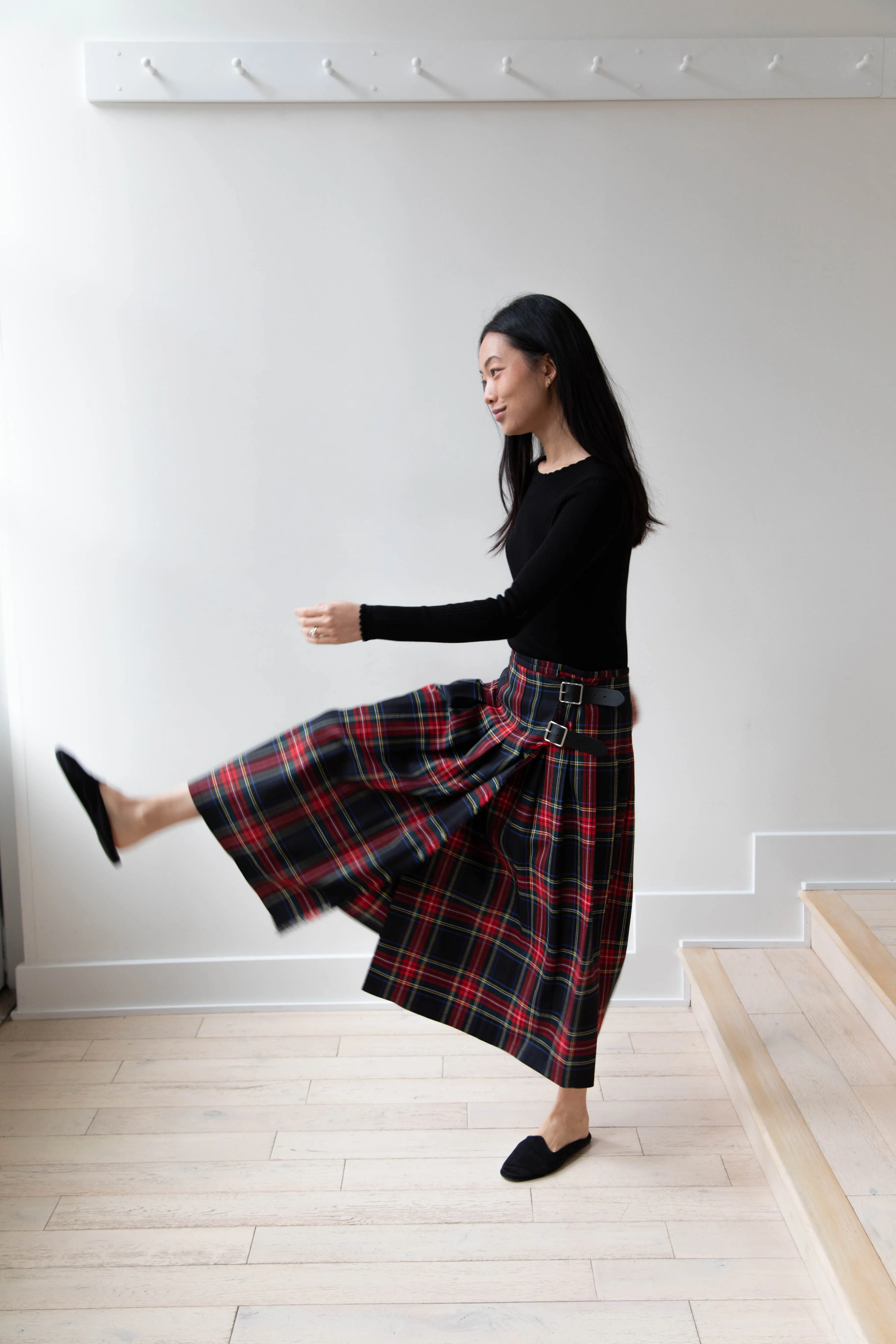 O'Neil of Dublin | Pleated Skirt in Red & Black Check