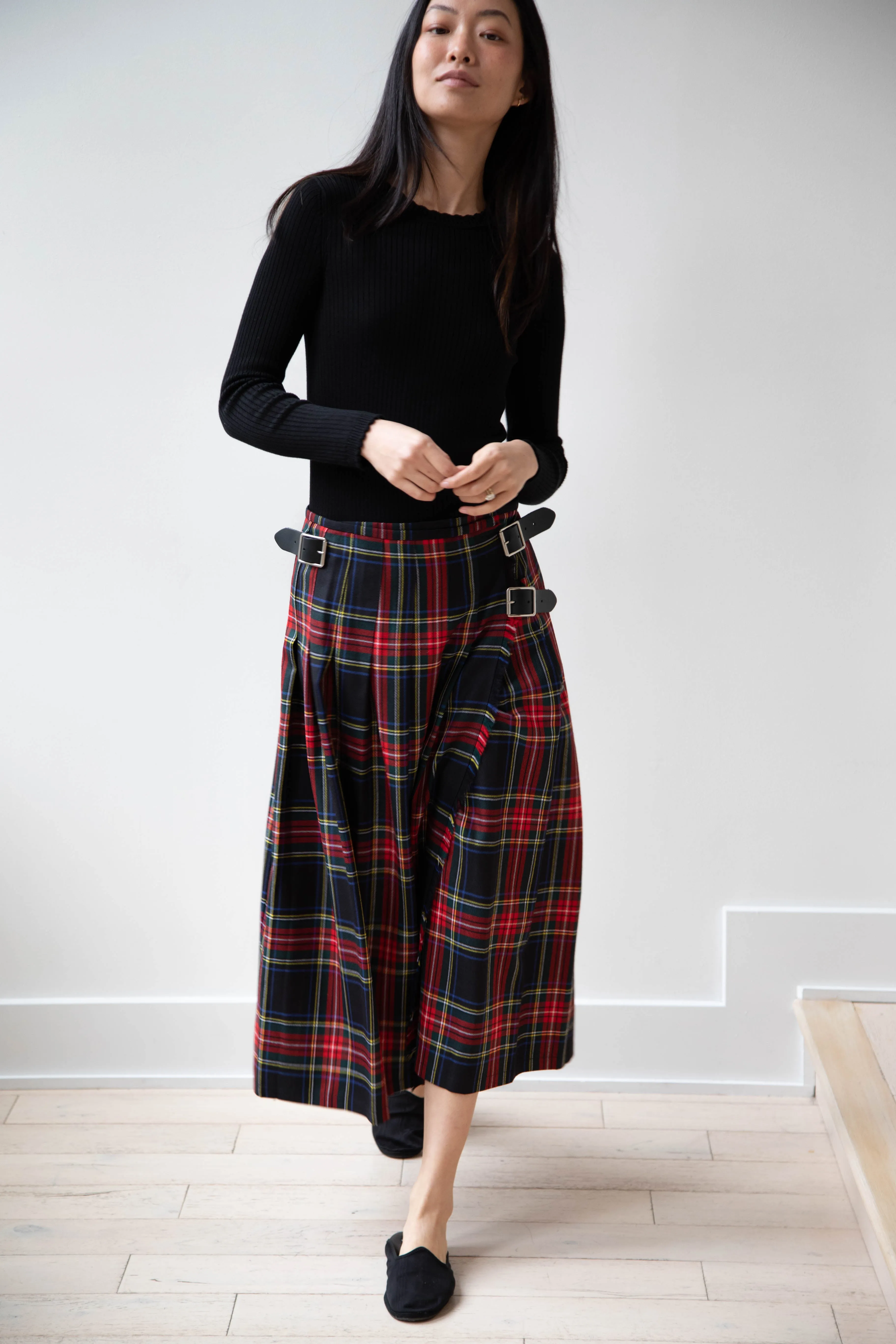 O'Neil of Dublin | Pleated Skirt in Red & Black Check