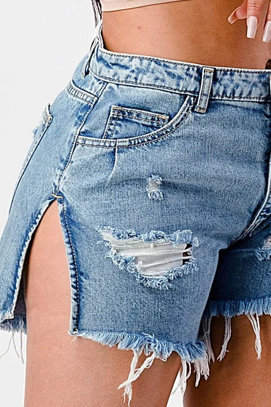 Side slid denim shorts