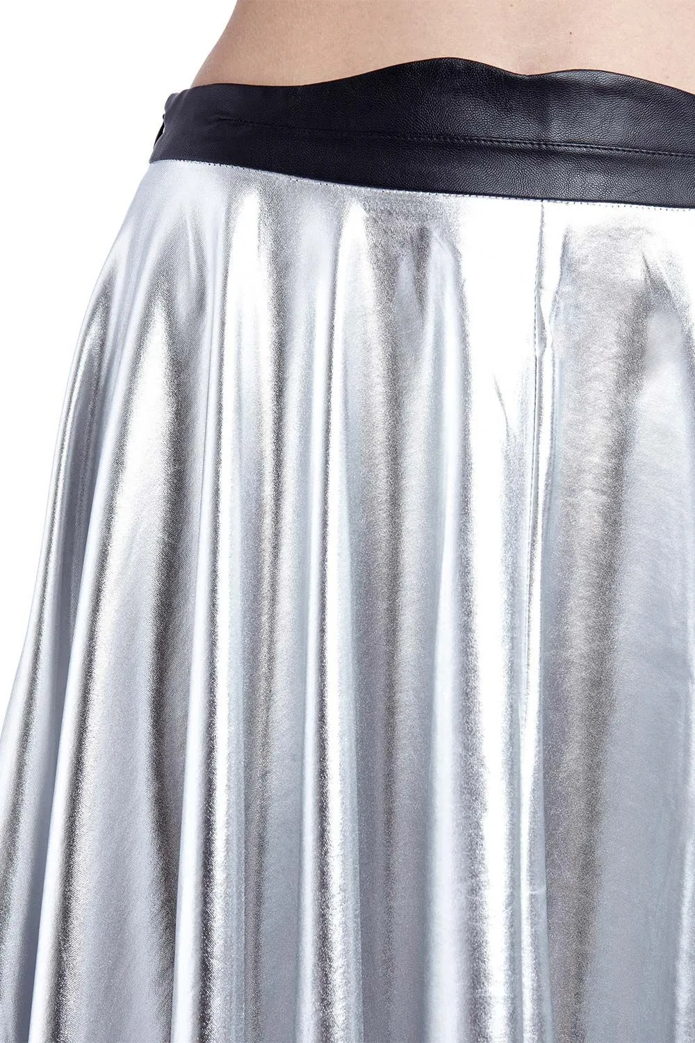 Silver pleated midi skirt in metallic