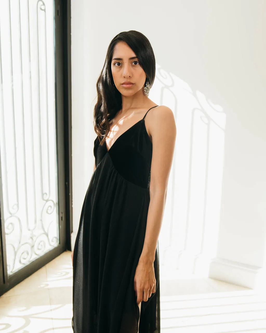 Twilight Soirée Black V-Neck Velvet Maxi Dress