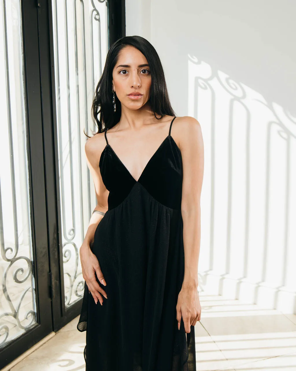 Twilight Soirée Black V-Neck Velvet Maxi Dress