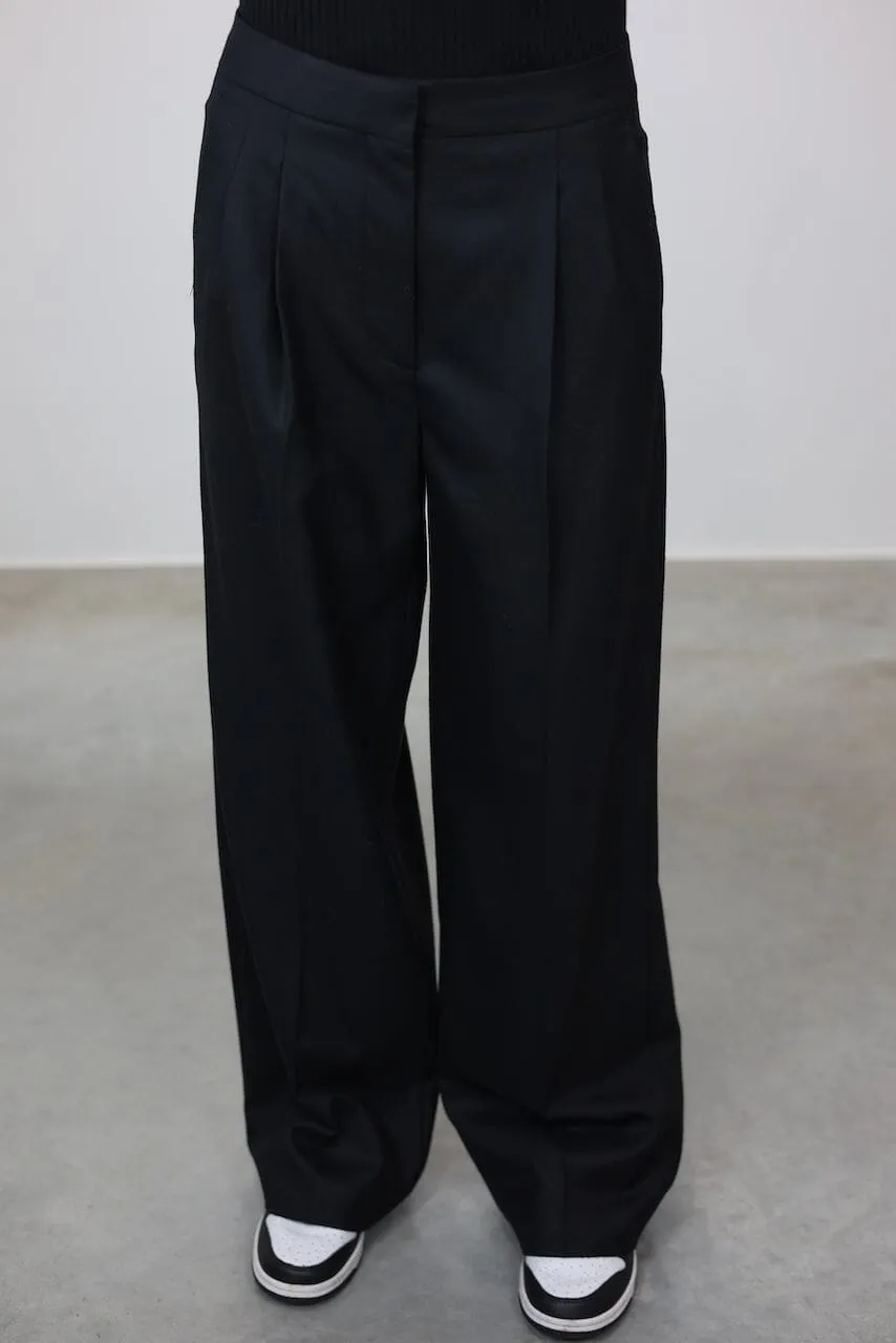 VIKTOR LOOSE FIT TAILORED PANTS